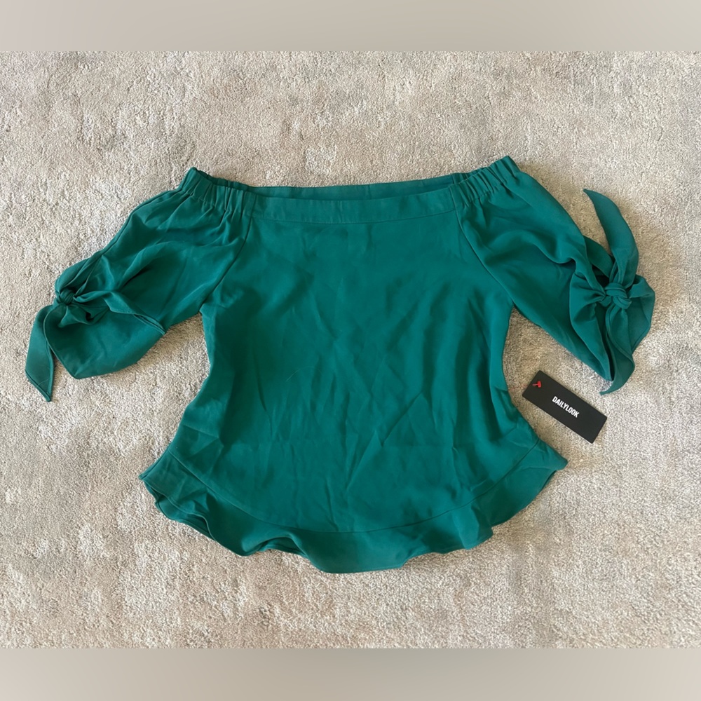 Olivia Gray Off the Shoulder Top